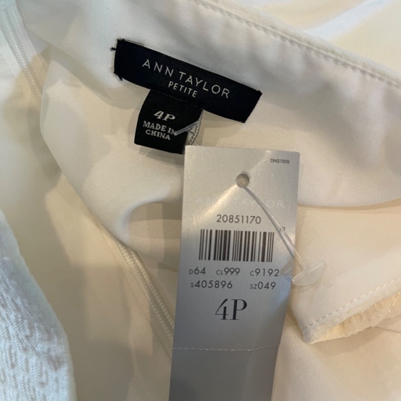 NWT Beautiful Ivory Dress - Picture 4 of 5